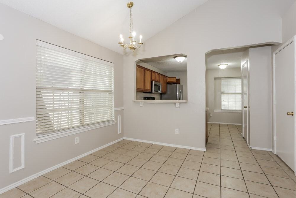 6505 Nicole Way - Photo 5 of 17