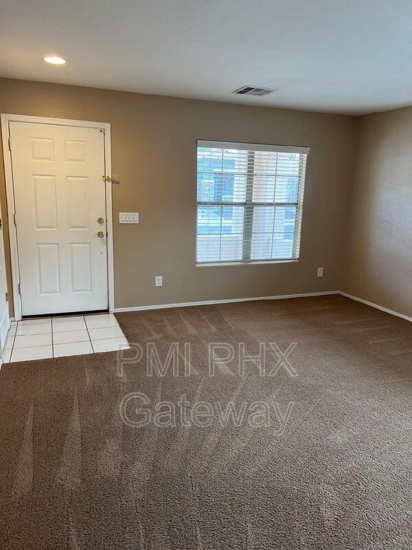3238 E Elgin St - Photo 5 of 9