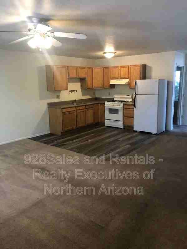 2908 N Ellen St - Photo 2 of 10