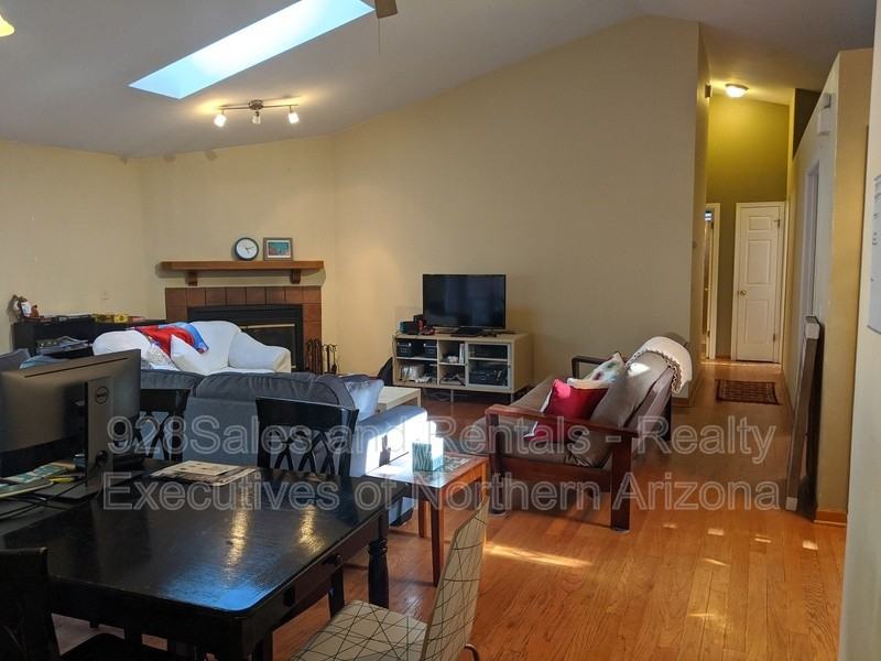 1538 W University Heights Dr S - Photo 7 of 24