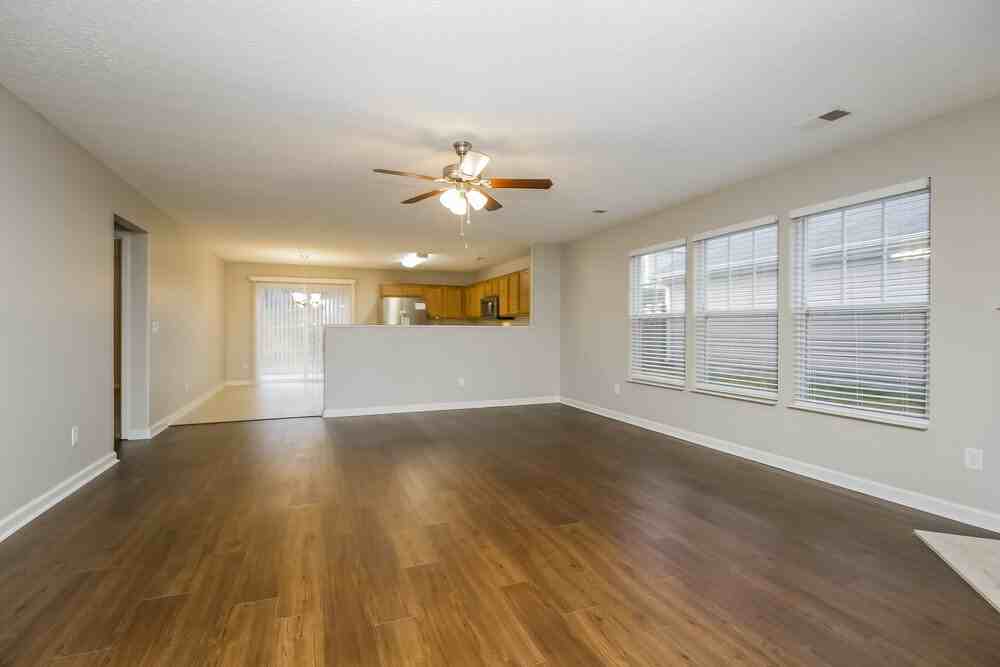 3460 Chandler Cove Way - Photo 4 of 14