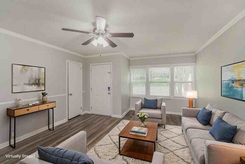 2413 Dora Dr - Photo 4 of 19