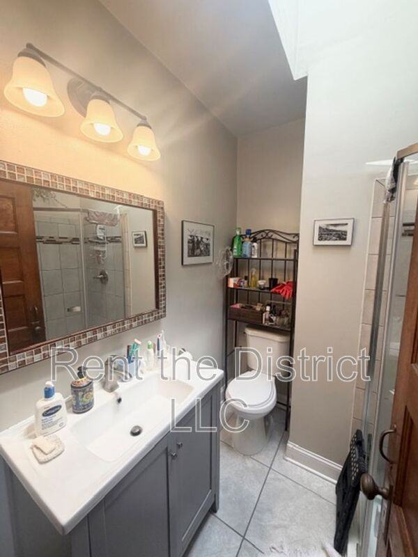 318 T St Ne - Photo 7 of 16