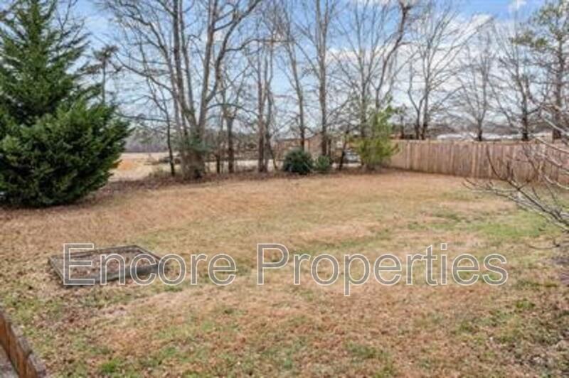 3212 Sawyers Mill Dr - Photo 3 of 20