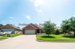 913 Buffalo Creek Dr - Photo 1 of 1