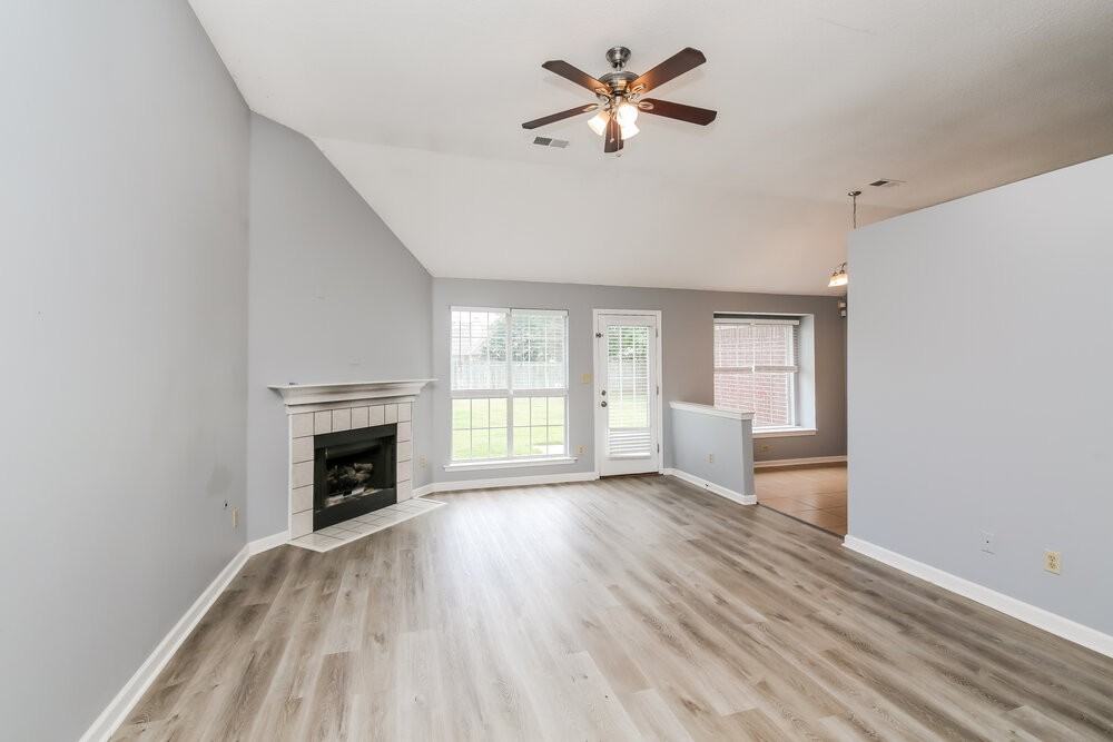 11203 Cashmere Wood Dr - Photo 5 of 17