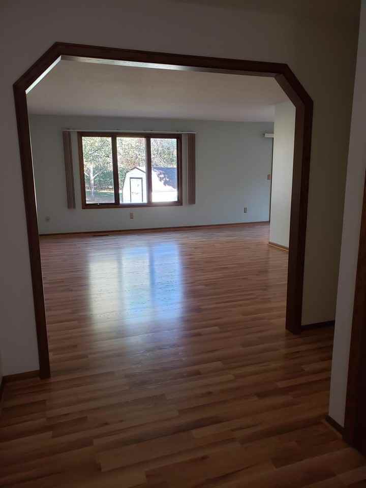 127 Jerry Liefert Dr - Photo 6 of 16