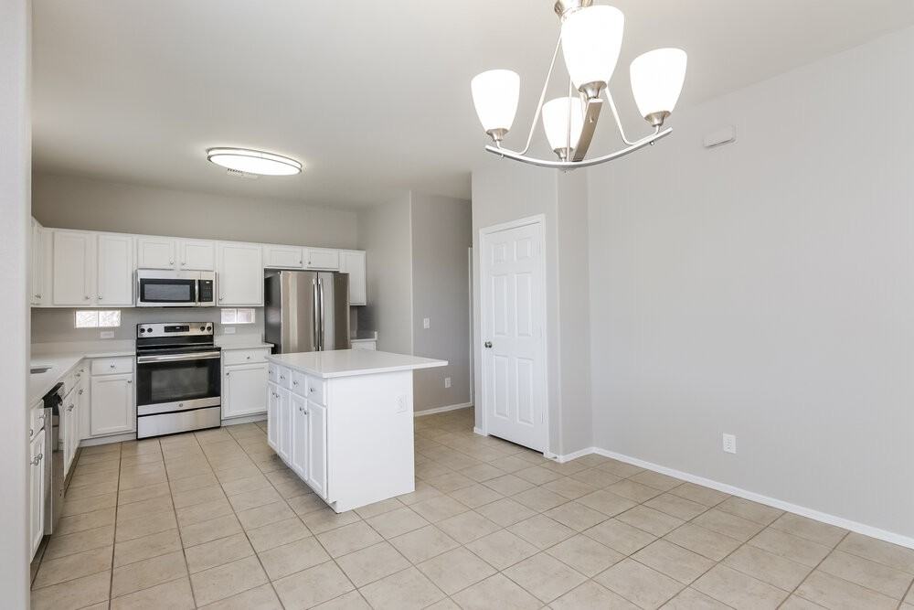 3728 S 54th Gln - Photo 7 of 17