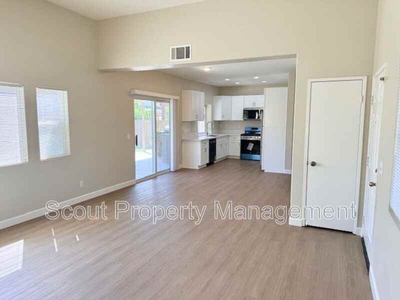 43174 Teramo St - Photo 4 of 34