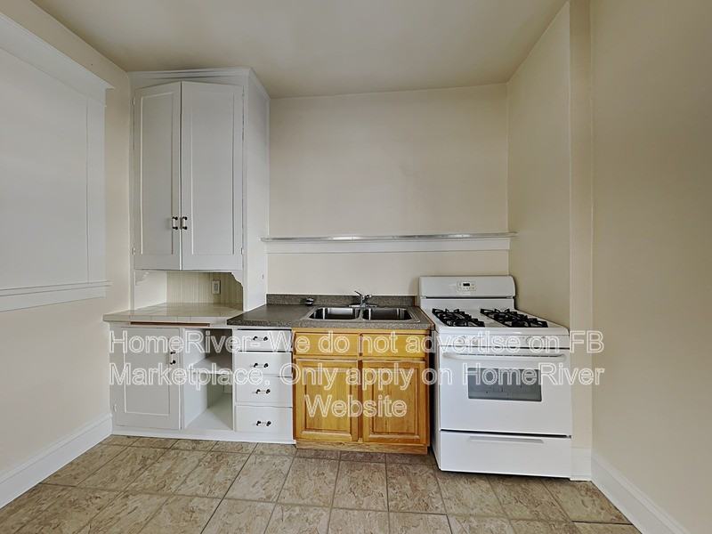1911 N Monroe St #D - Photo 2 of 11