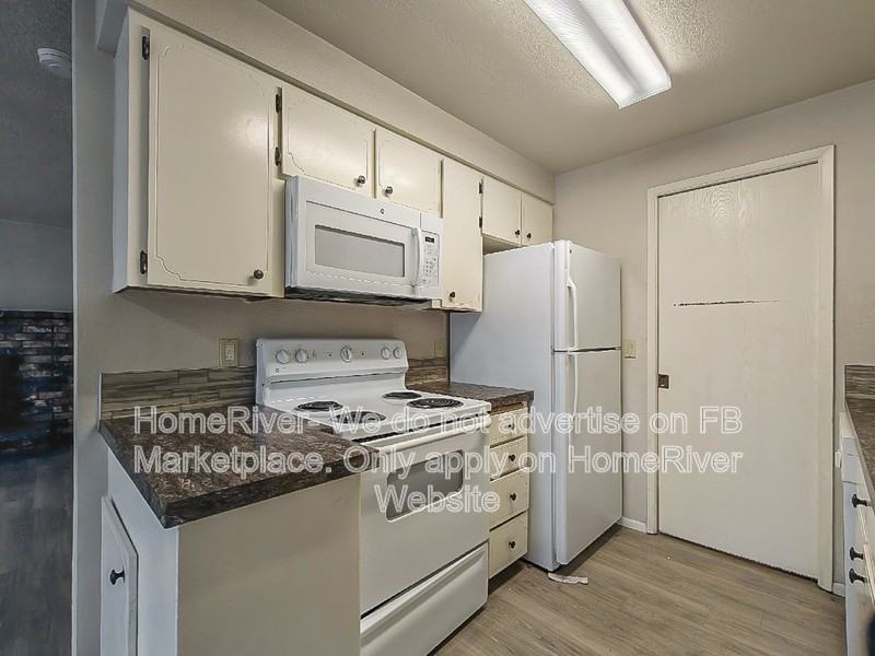 1225 E 29th Ave - Photo 3 of 22