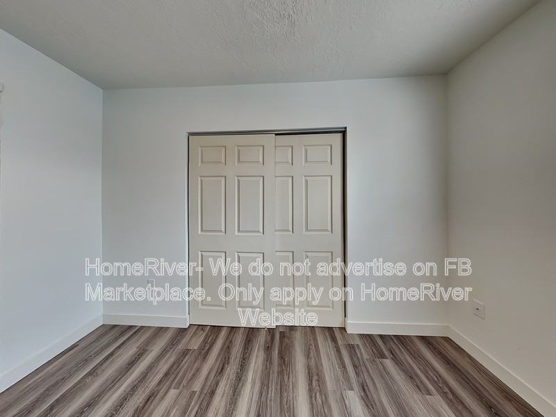 904 W Knox Ave - Photo 6 of 24