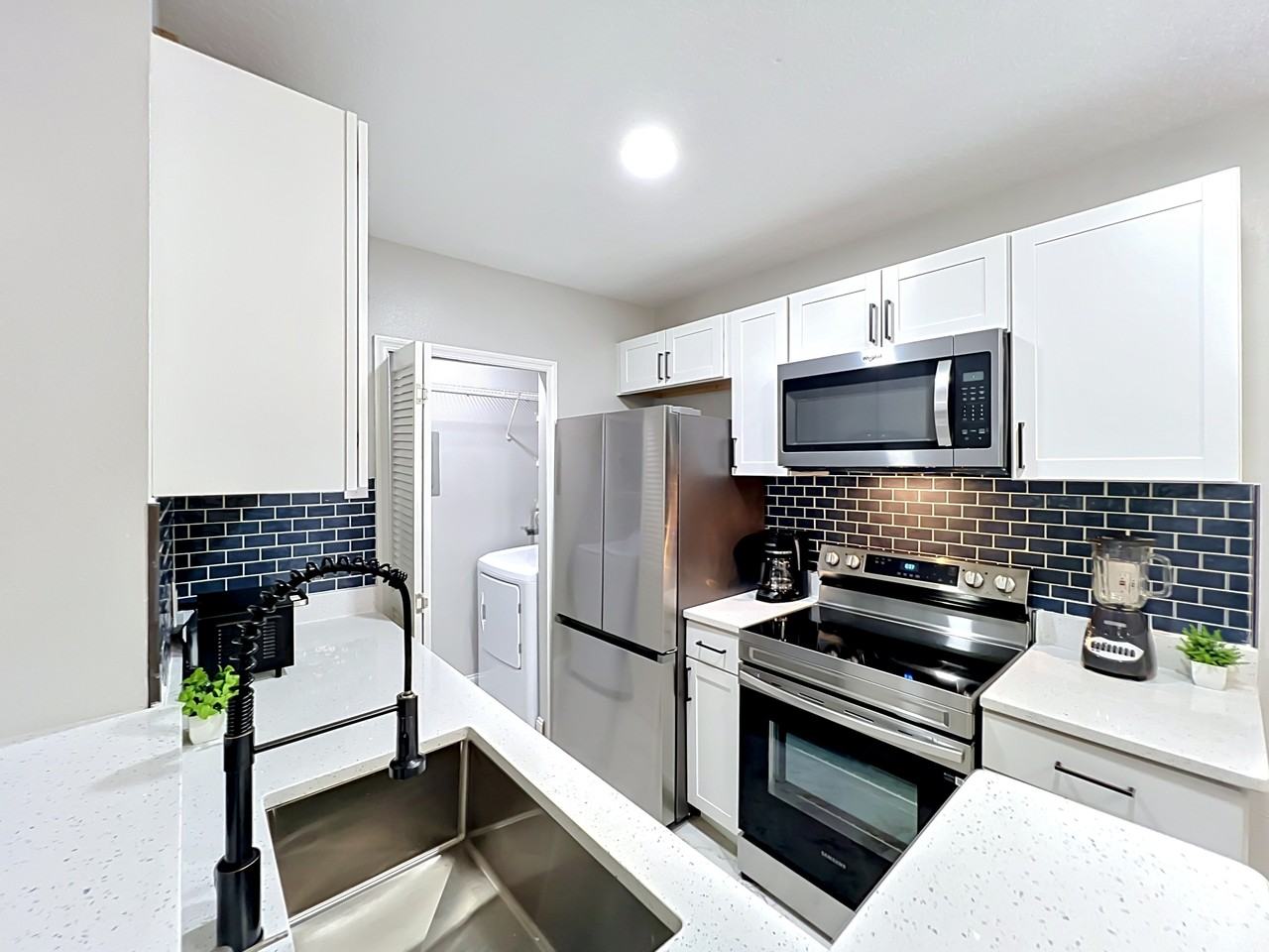 4356 South Kirkman Road #509 - Photo 7 of 25