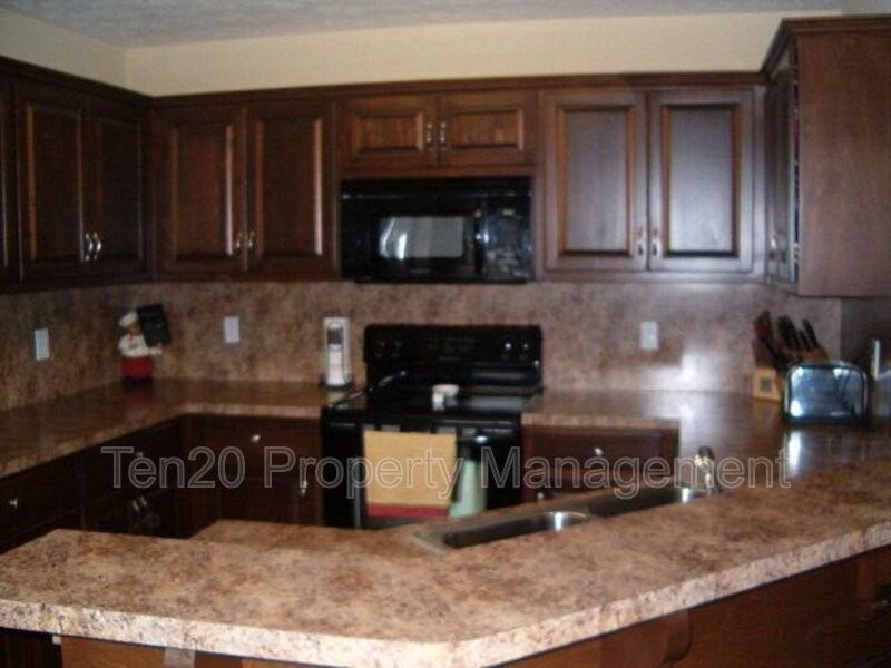 18 Hillside Dr - Photo 4 of 26