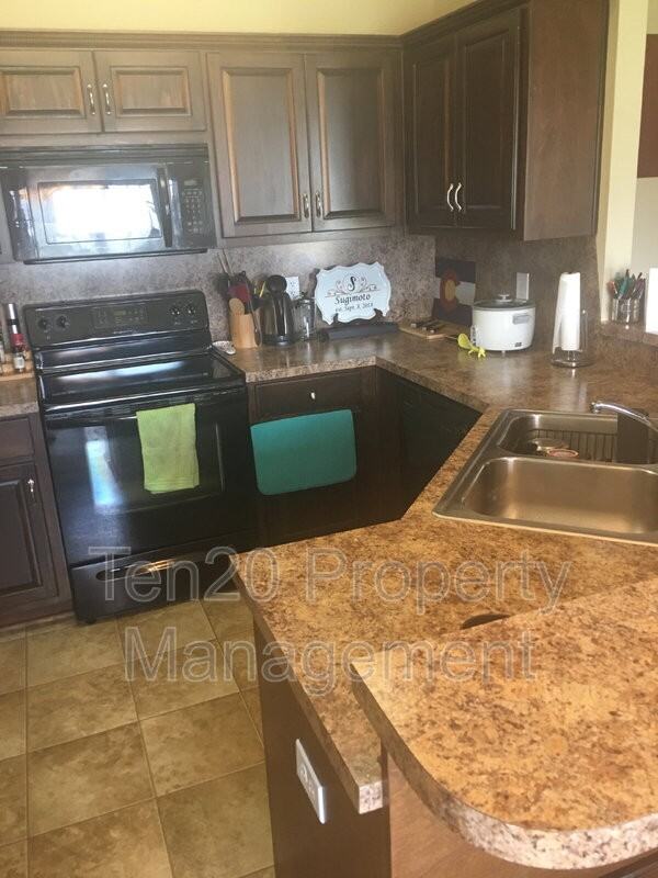 18 Hillside Dr - Photo 5 of 26