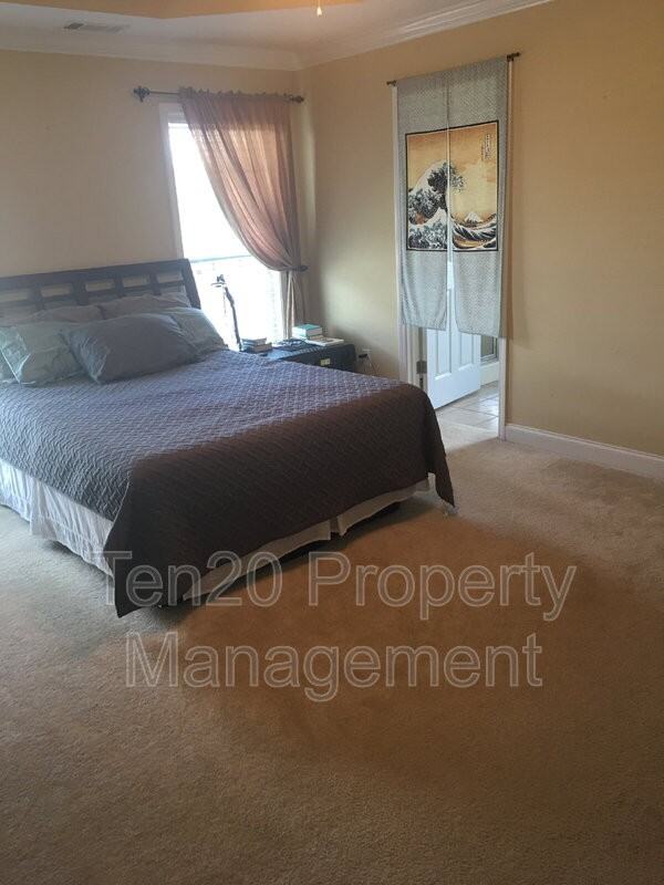 18 Hillside Dr - Photo 7 of 26