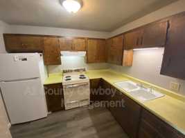 featured image of 267 N 8th St #6
