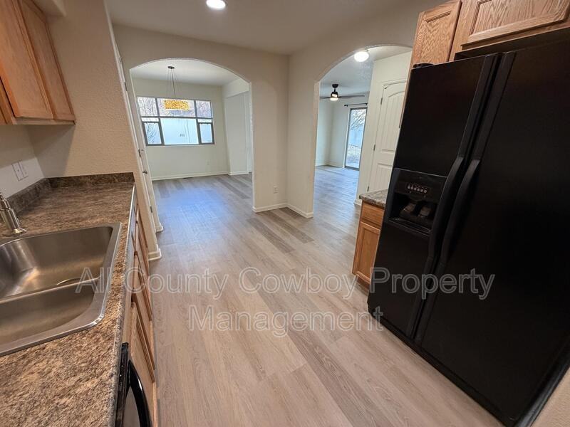 6962 Wild Bill Ct - Photo 2 of 18
