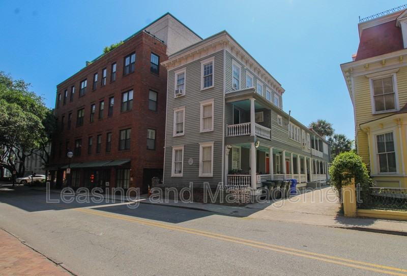 25 George St #B