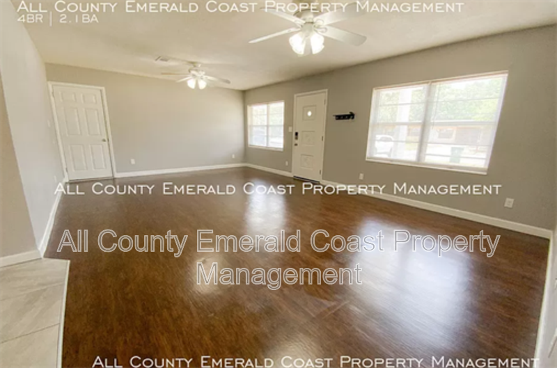 521 Marlowe Dr - Photo 2 of 23