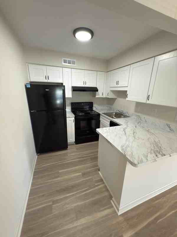 4785 Dadson Ct #101 - Photo 5 of 12