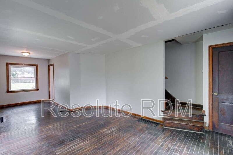 201 S Emerson Ave - Photo 3 of 27