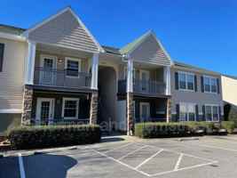 featured image of 3400 London Ct