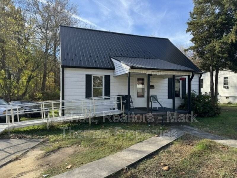 325 Depot St - Photo 2 of 4