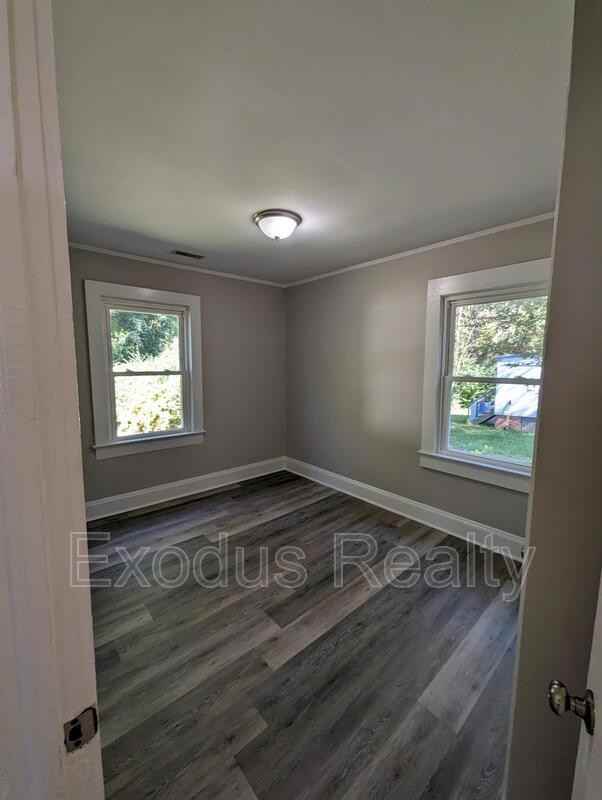 507 Midland Ave - Photo 7 of 17