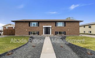 featured image of 138 Glenda Dr #2