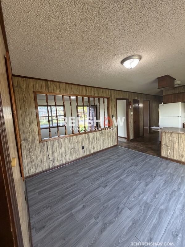 584 Lark St - Photo 6 of 34