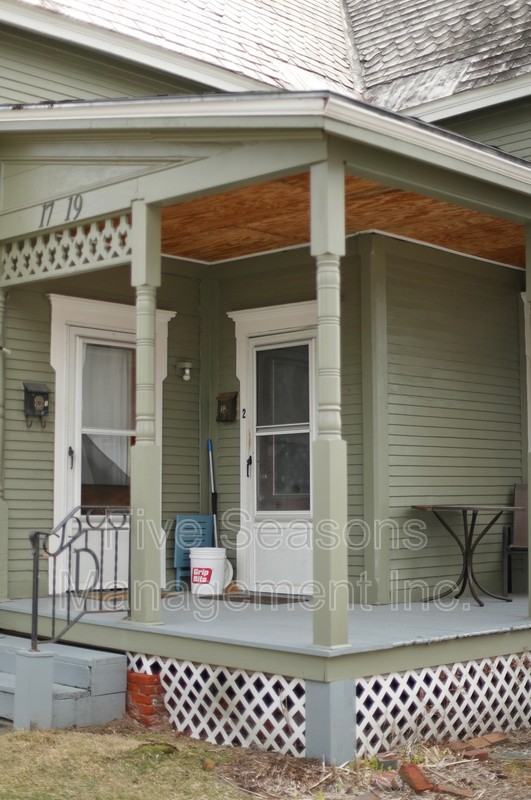 19 Grant St - Photo 2 of 17