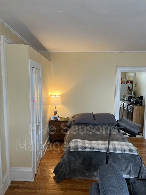 19 Grant St - Photo 3 of 17