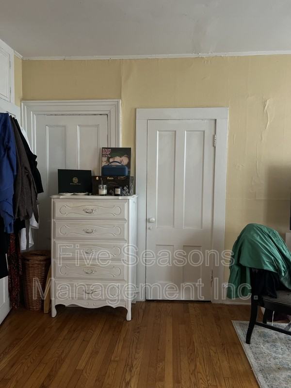 19 Grant St - Photo 6 of 17