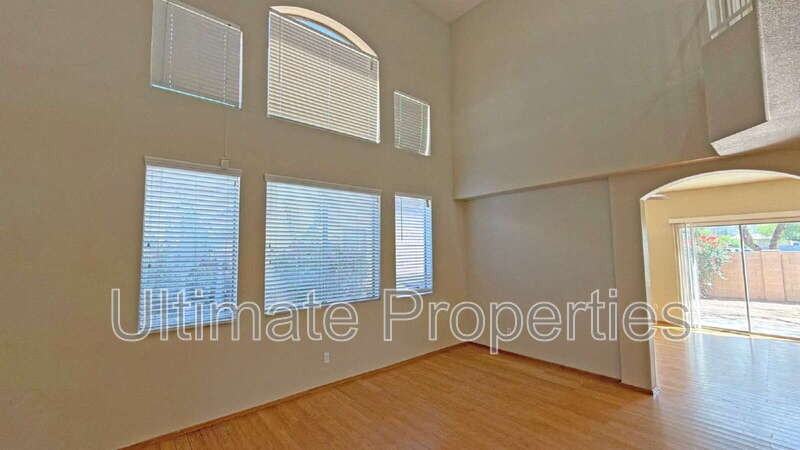 8419 W Salter Dr - Photo 2 of 13