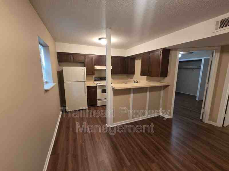 5801 Woodson St #100 - Photo 5 of 5
