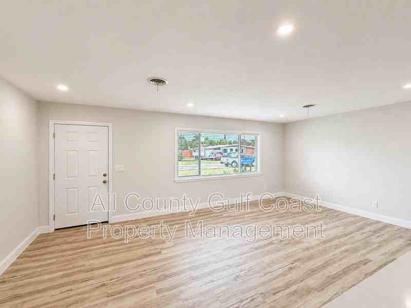 219 Glen Oak Rd - Photo 5 of 12