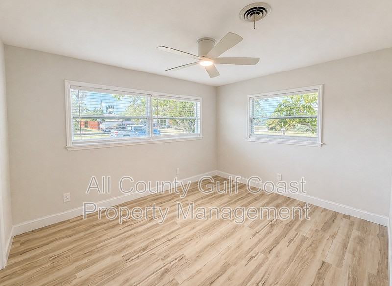 219 Glen Oak Rd - Photo 6 of 12