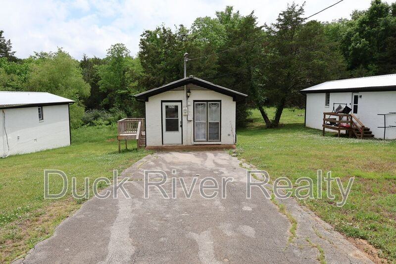 2570 Sowell Mill Pike - Photo 2 of 15