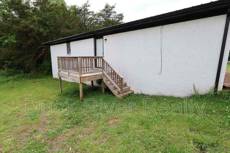 2570 Sowell Mill Pike - Photo 3 of 15