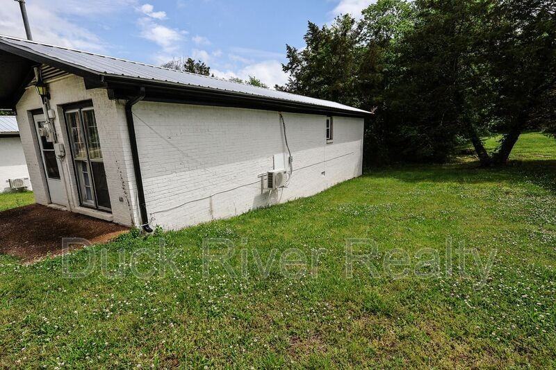 2570 Sowell Mill Pike - Photo 4 of 15