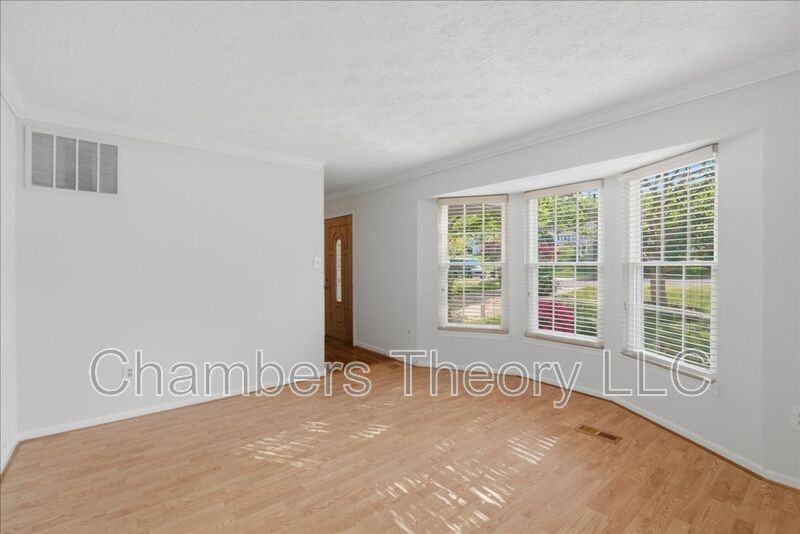 3438 Austin Ct - Photo 6 of 41