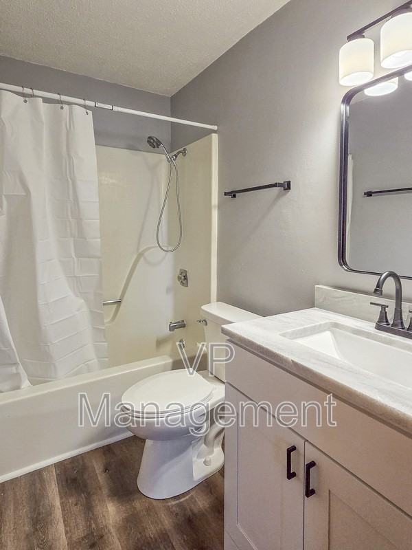 7 Park Crest Ct - Photo 4 of 10
