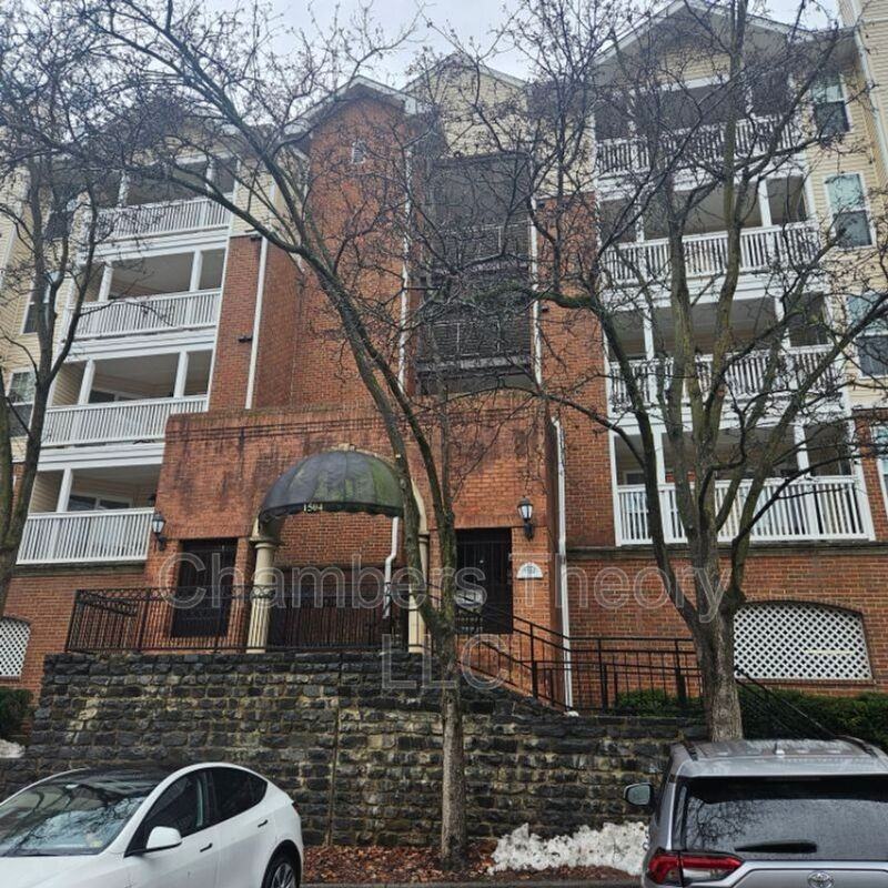 1504 Lincoln Way #220