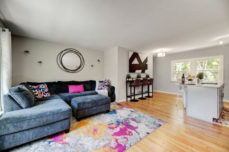 2809 Newark Dr - Photo 3 of 14