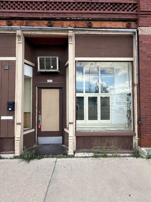 121 N High St - Photo 2 of 21