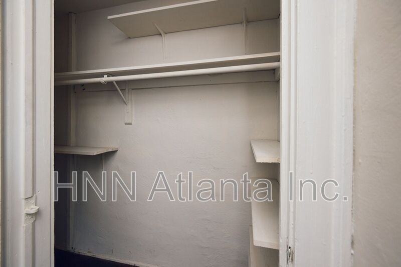 439 N Highland Ave Ne #18 - Photo 7 of 9