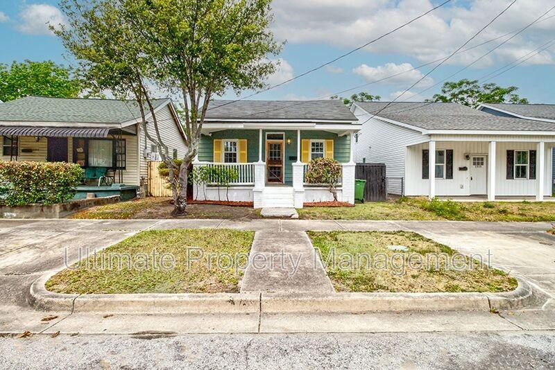 1313 Glenn St - Photo 2 of 19