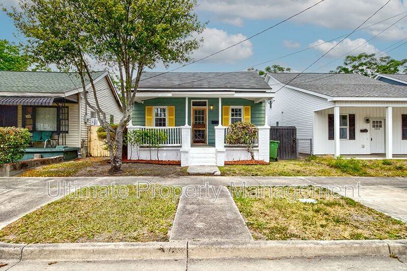 1313 Glenn St - Photo 3 of 19