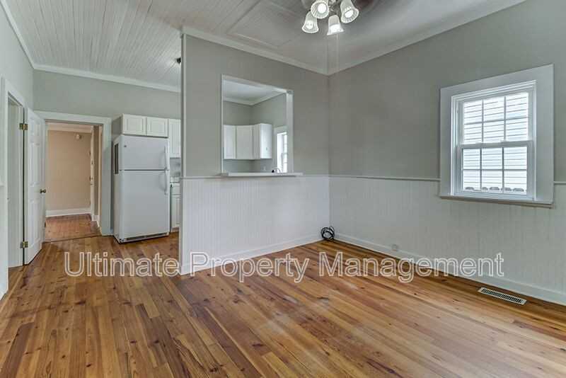 1313 Glenn St - Photo 5 of 19